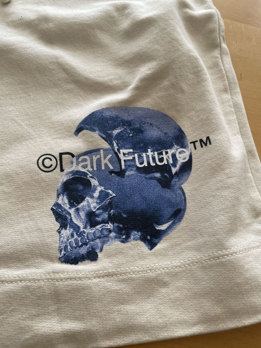 Pantaloni: Short Dark Future crème logo skull – Nuovo (secondo la descrizione) da Bussigny venduto da Z.seller 1