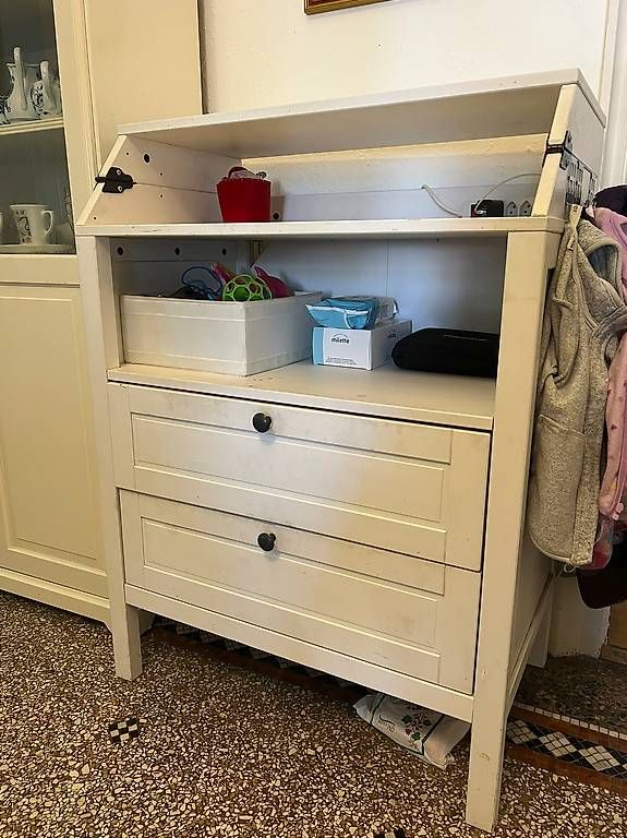 Tables à langer & accessoires: IKEA Wickeltisch – D'occasion à Zürich par Zuerisee17