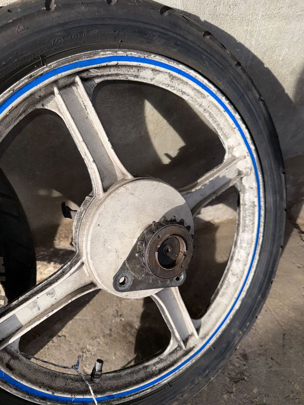 Piaggio Parti ricambio per ciclomotori: Piaggio Ciao Mofa Gussfelgen Radsatz – Difettoso da Fahrni b. Thun venduto da berger_tuning34 4