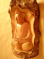 Buddha Figur aus Holz geschnitzt, Wanddeko vintage
