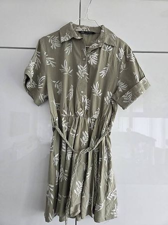 Grünes gemustertes Kleid aus Baumwolle Zara