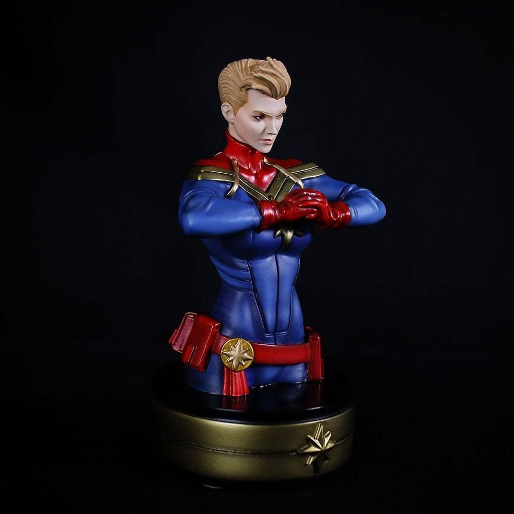 Figuren: Captain Marvel buste Captain Marvel 20 cm – Neu und originalverpackt aus St-Imier von ATTAKSHOP 3