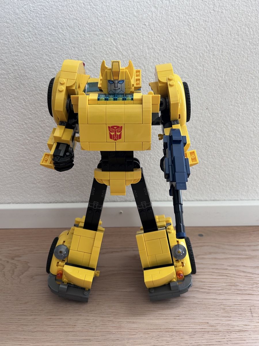 Lego Baukästen: Lego Bumblebee10338 komplett – Gebraucht aus Wabern von libera82
