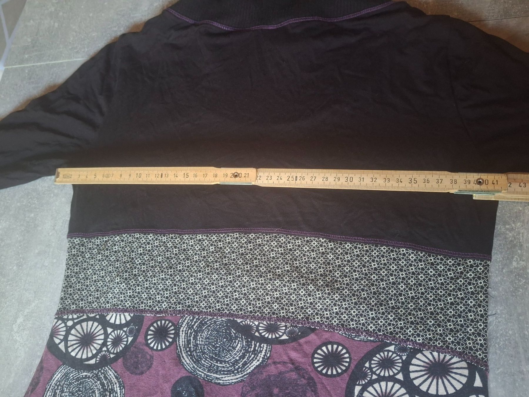 Robes: Robe fluide sur le bas taille M – D'occasion à Villiers par san_jn5w 5