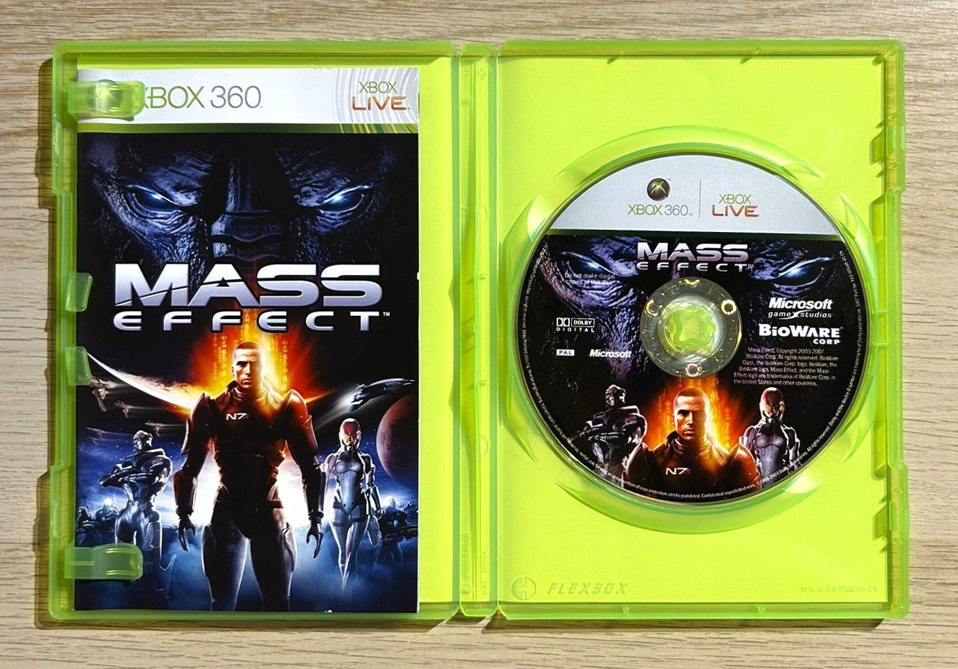 Microsoft Giochi: Mass Effect Trilogy Xbox 360 – Usato da St. Gallen venduto da Alpine.Arcade 2