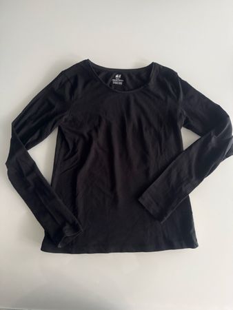 T-shirt H&M manches longues noir taille 146/152 bon état