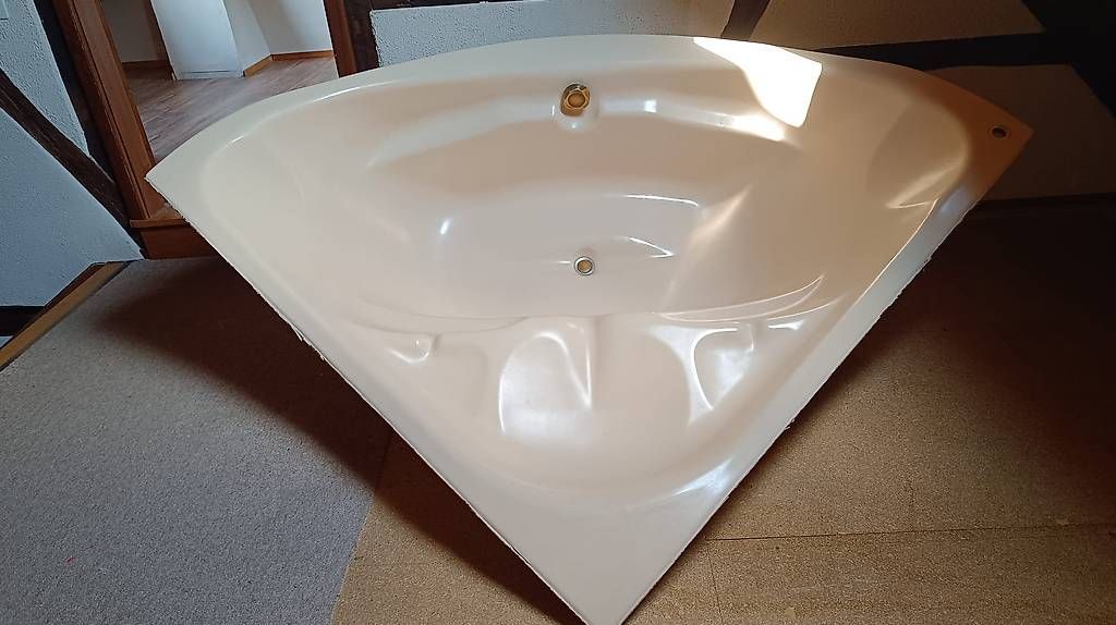Vasche da bagno: Badewanne von Designer – Usato da Allschwil venduto da V_SV_2018