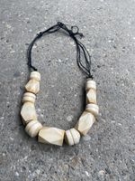 Statement-Kette mit Elfenbein Imitat