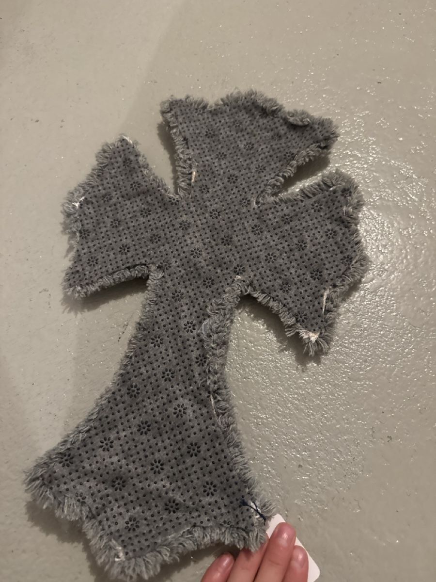 Tappeti: Chrome Hearts cross Rug Handmade – Usato da Münchenbuchsee venduto da Leda53 2