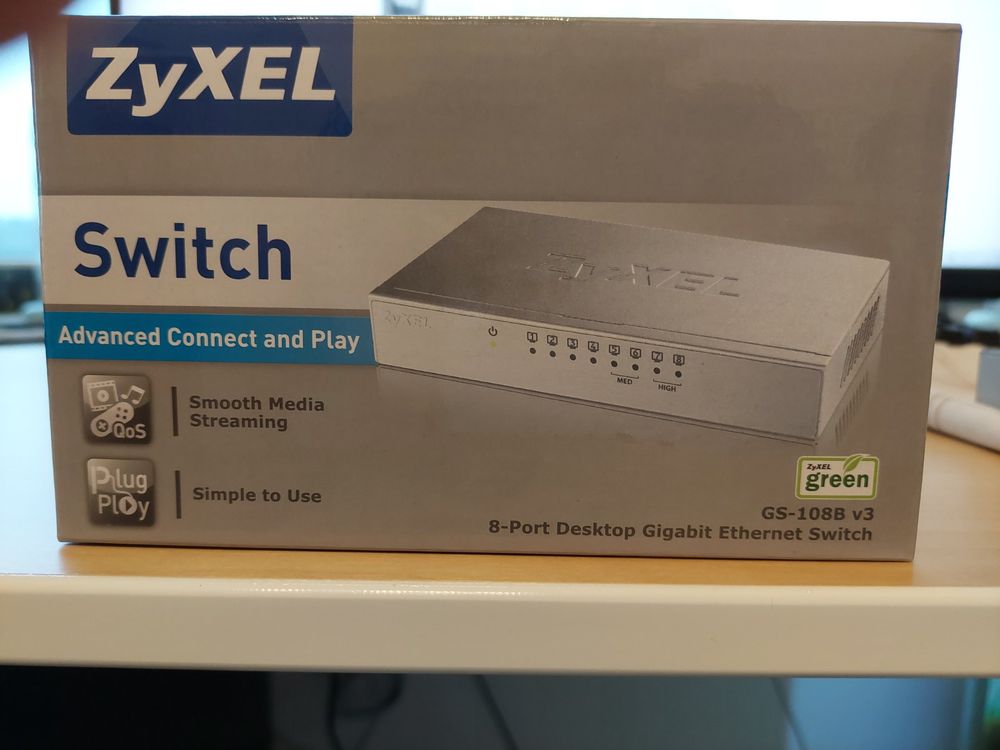 Gebrauchter Zyxel GS-108B v3 Gigabit Ethernet Switch! (Gebraucht) in ...