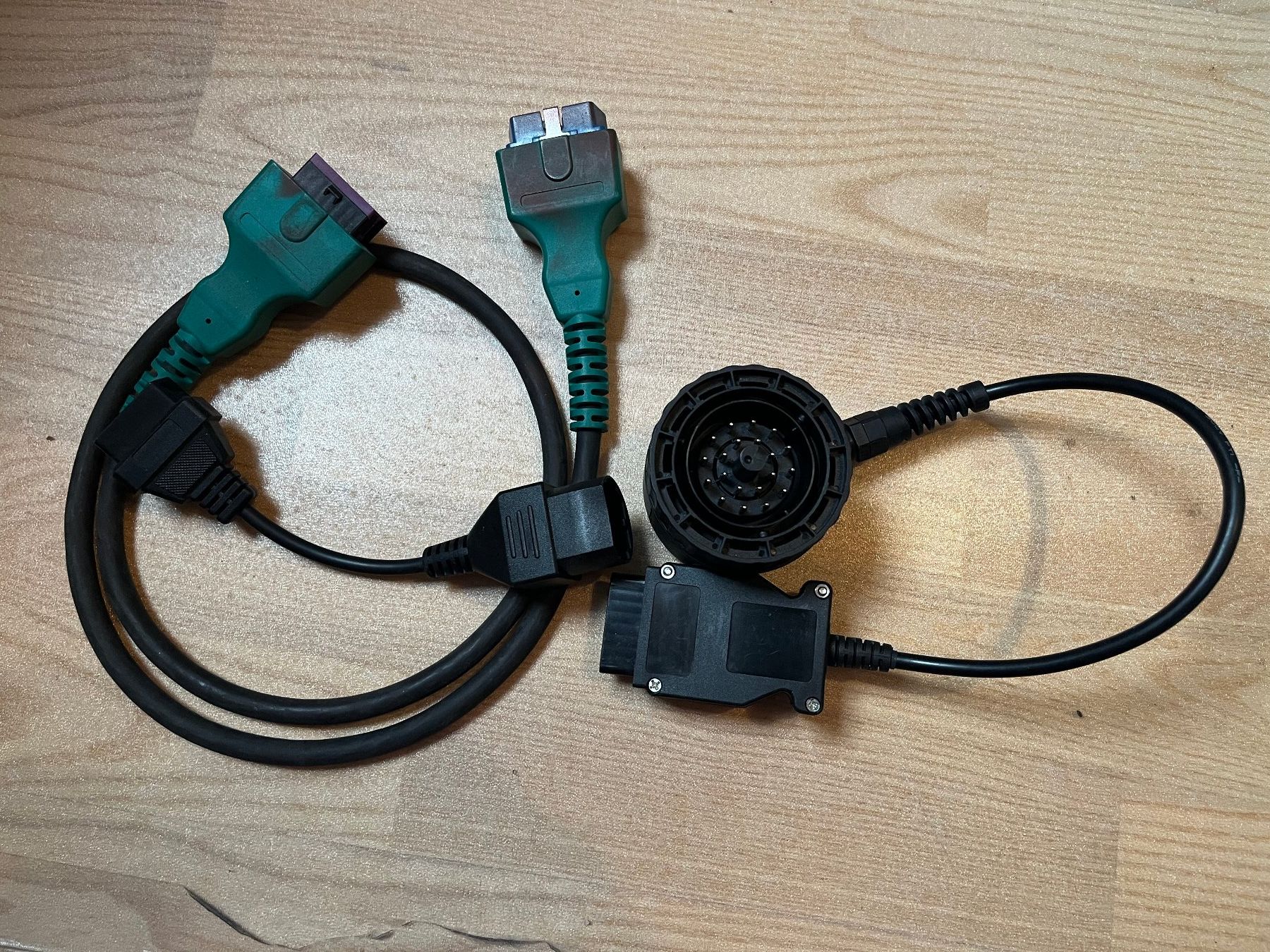 Accessori per altri veicoli: Adaptateur et ralonge E-OBD pour BMW et Mazda – Usato da Penthalaz venduto da salvodj