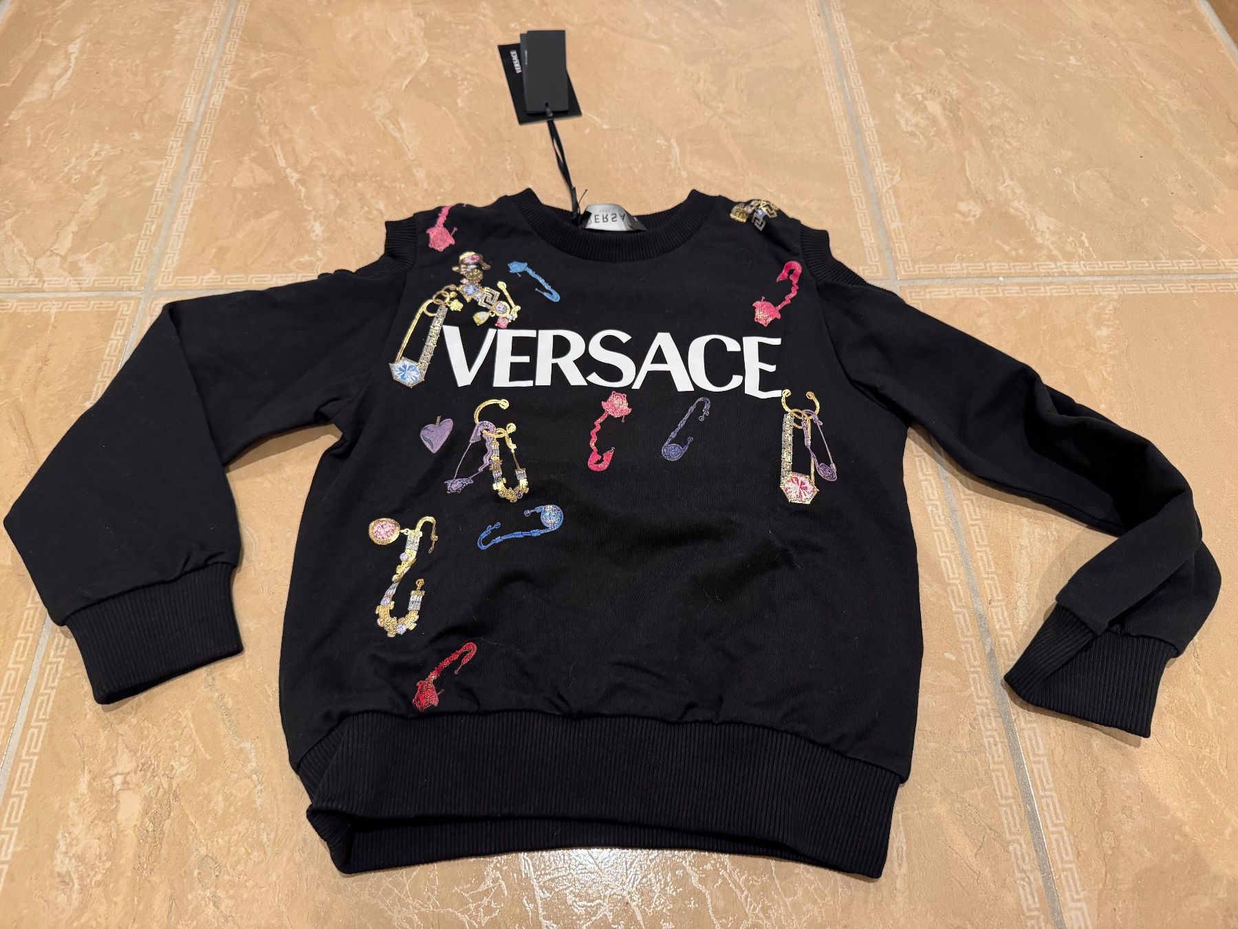 Maglioni & Felpe: Versace neuer coolster Pulli, 6J 116 NP 210 Fr – Nuovo e nell'imballaggio originale da Klingnau venduto da Markus14