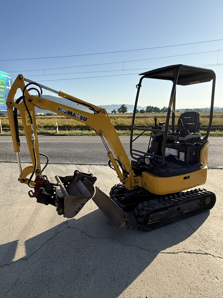 Komatsu Escavatori: Bagger Minibagger Komatsu PC16-3HS Nr. 131 – Usato da Niederbipp venduto da baggerch 1