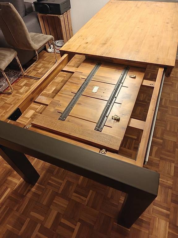 Tavoli: Esstisch Ars Manufacti Akatienholz – Usato da Brugg AG venduto da Lucas.Gossweiler 1