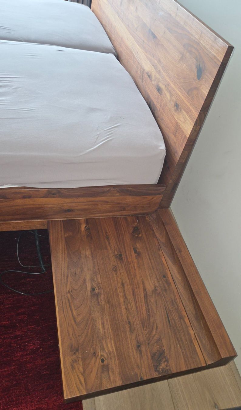 Lits: Hochwertiges Doppel-Bett – D'occasion à Kottwil par Gogii 1