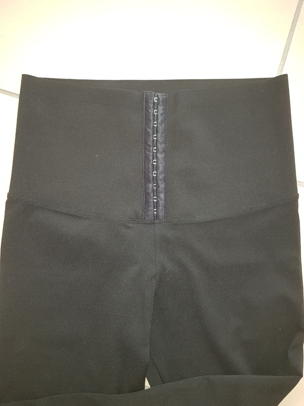 Leggings: Leggins M schwarz – Usato da Viganello venduto da sta_b86s 2