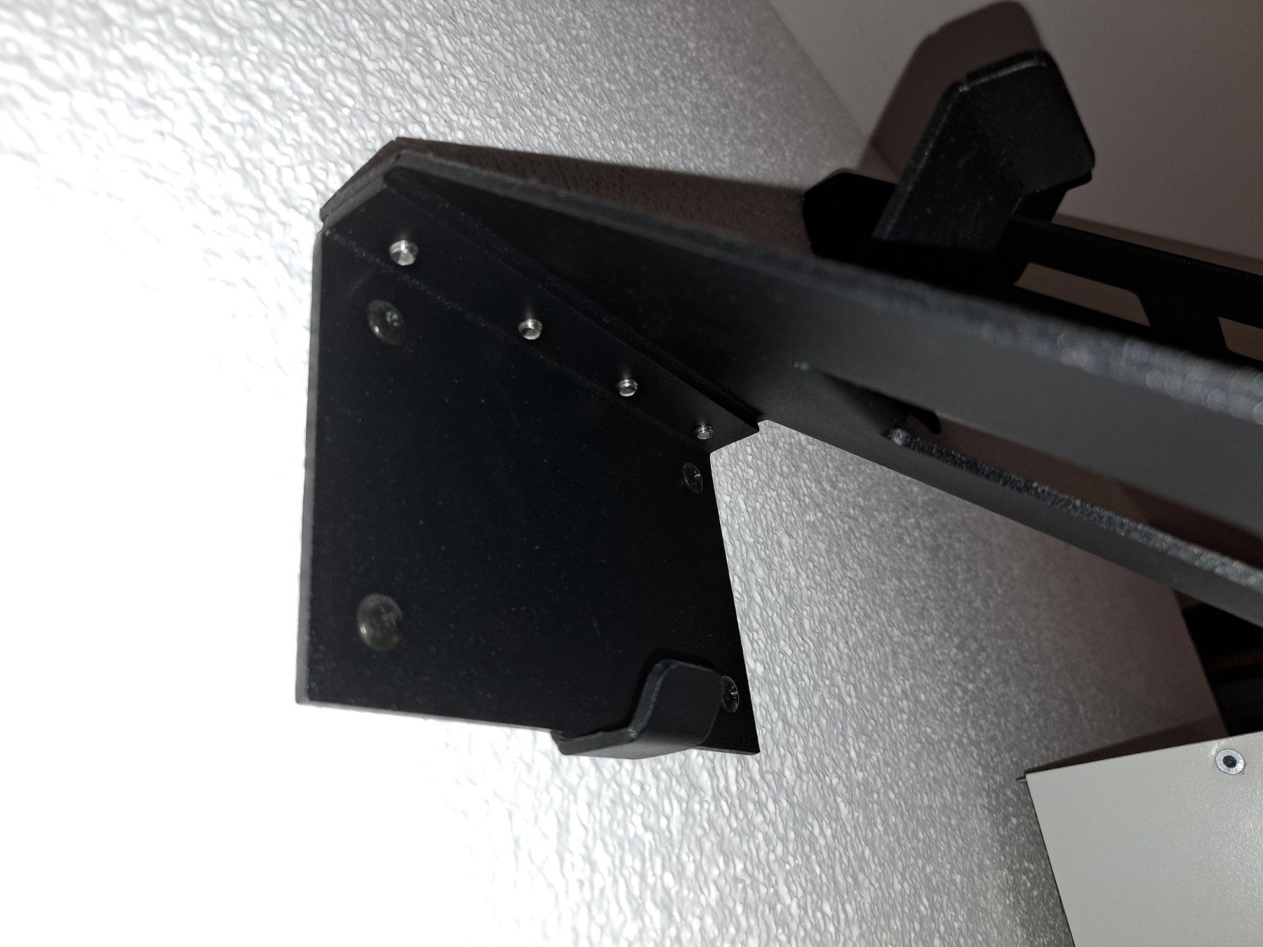 Garderobe: Helm Wandgarderobe mit Kleiderhacken – Gebraucht aus Freienbach von EASY_E 2