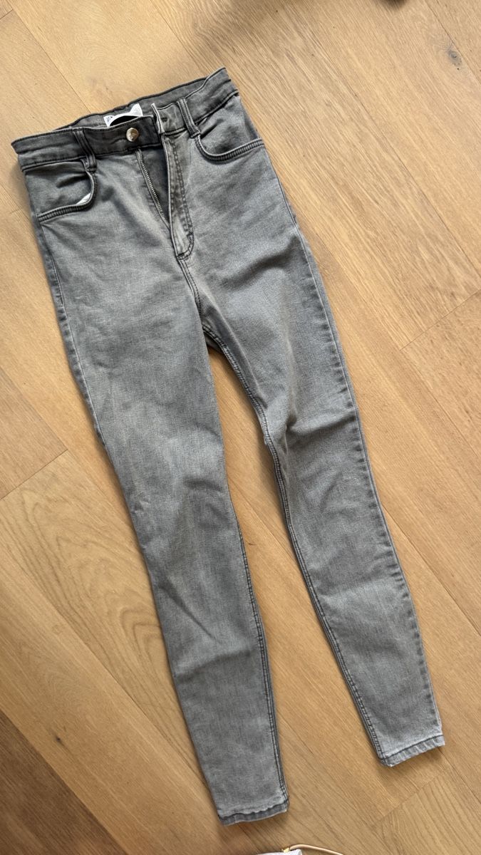 Hosen: Diverse Hosen Gr. S – Gebraucht aus Steinhausen von inmumi 3