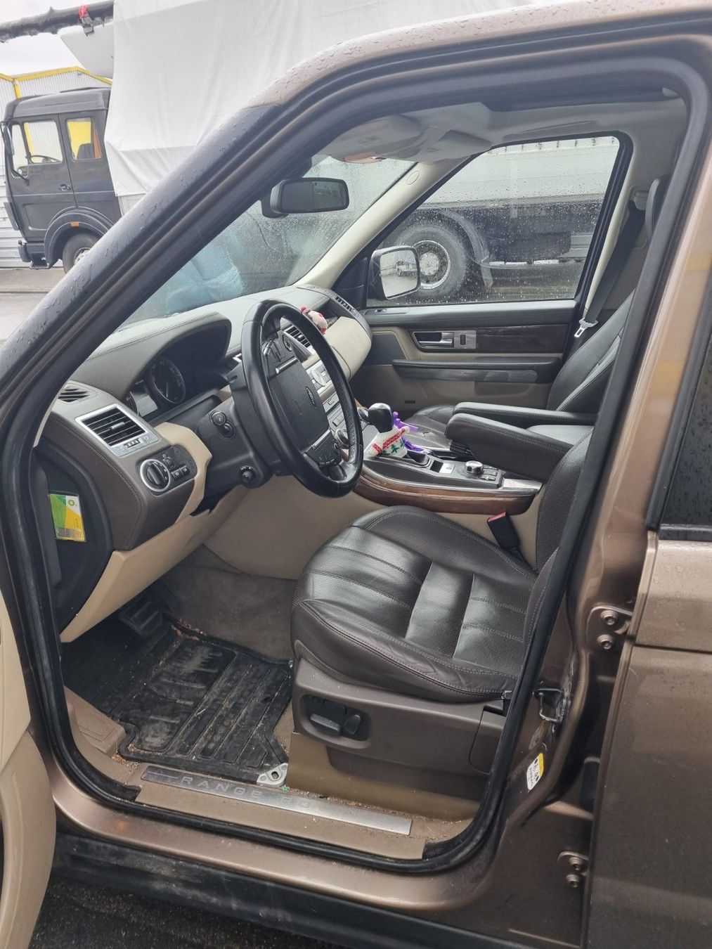Land Rover Autos: A vendre pour export – D'occasion à Bernex par marlenestanning 5