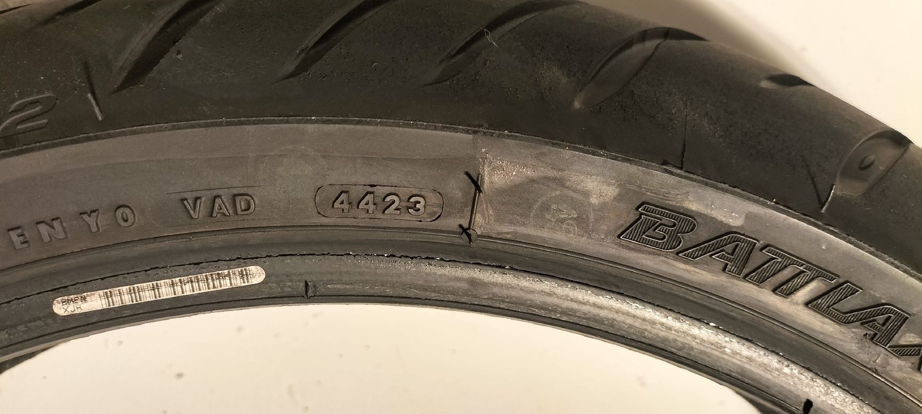 Bridgestone Tutti i ricambio per moto: Vorderreifen Motorrad – Usato da Kreuzlingen venduto da Bmw06 4