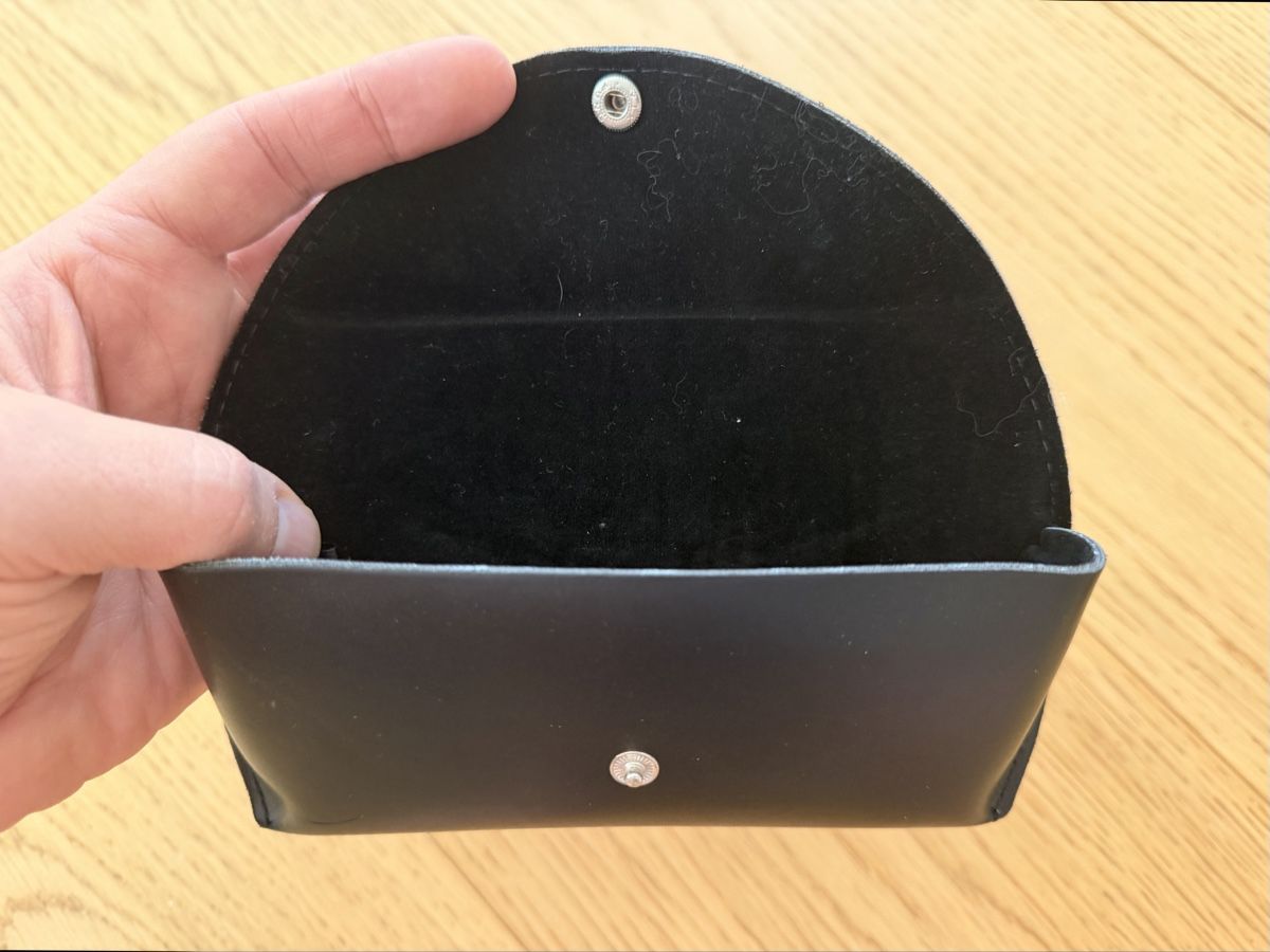 Altro in  Abbigliamento & Accessori: REGATTA Brillen Etui Schwarz Neu – Nuovo (secondo la descrizione) da Hünenberg venduto da Paddels 2