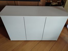 Weisses Aquarium Böber (sideboard) mit Tueren guter Zustand 