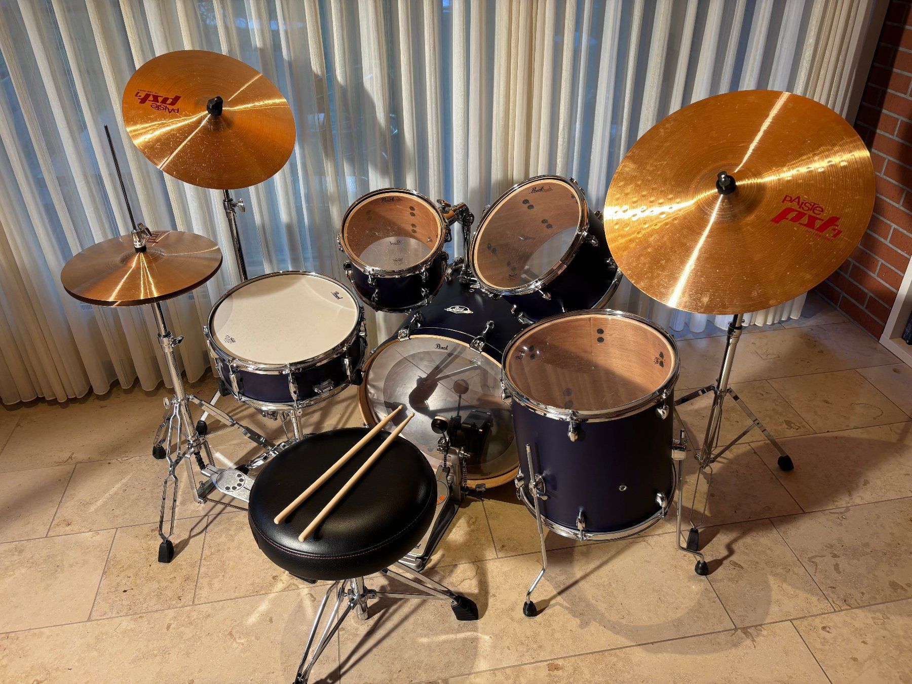 Strumenti musicali: Pearl. Profi Kinder Schlagzeug mit Hocker – Usato da Aarwangen venduto da Lioness17