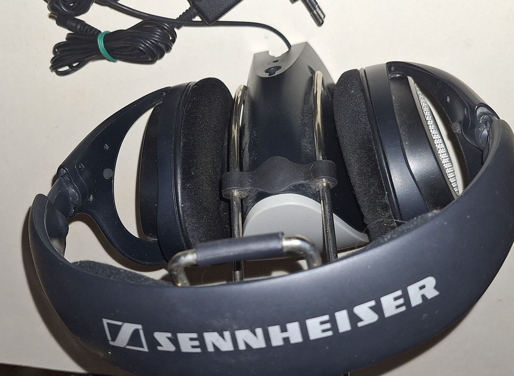 Sennheiser Kopfhörer: Sennheiser Funkkopfhörer TR 130 – Neu (gemäss Beschreibung) aus Greifensee von YMCA1943 2