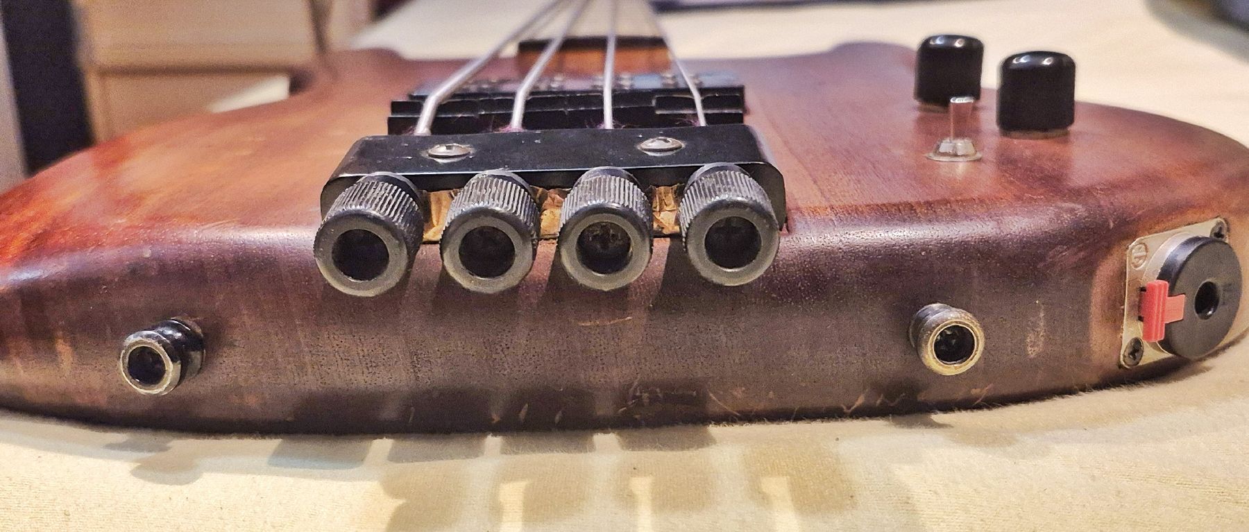 Strumenti musicali: Bassgitarre Rockinger – Usato da Wabern venduto da Passionata6 5
