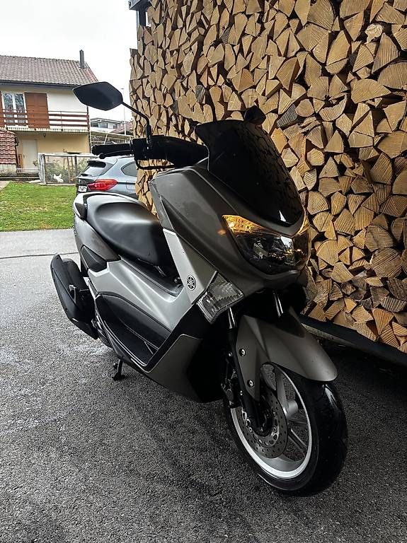 Scooters: Scooter YAMAHA 125 – Gebraucht aus Riaz von Thomann9 4