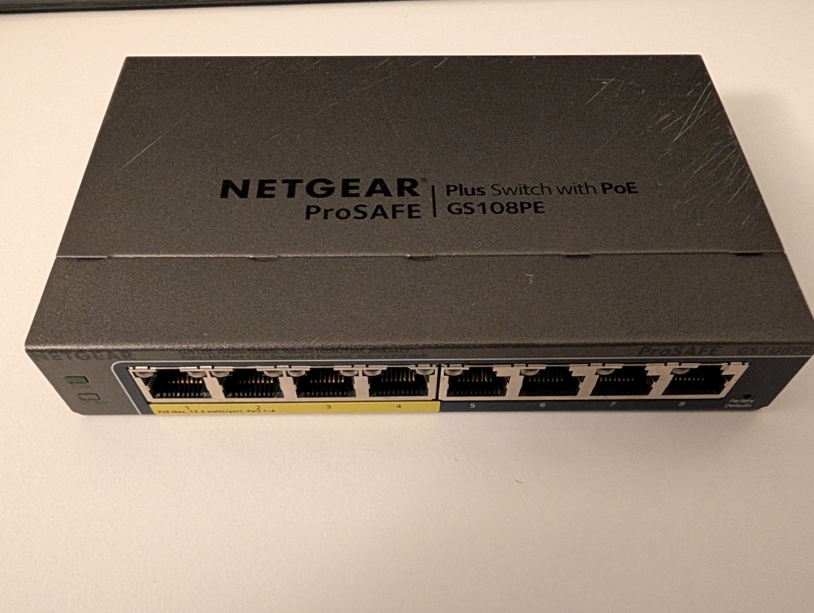 Netgear Hubs & Switches: Netgear ProSAFE GS108PE  – D'occasion à Aarberg par fosta