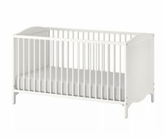 IKEA Babybett mit Matratze und Spannbettlaken