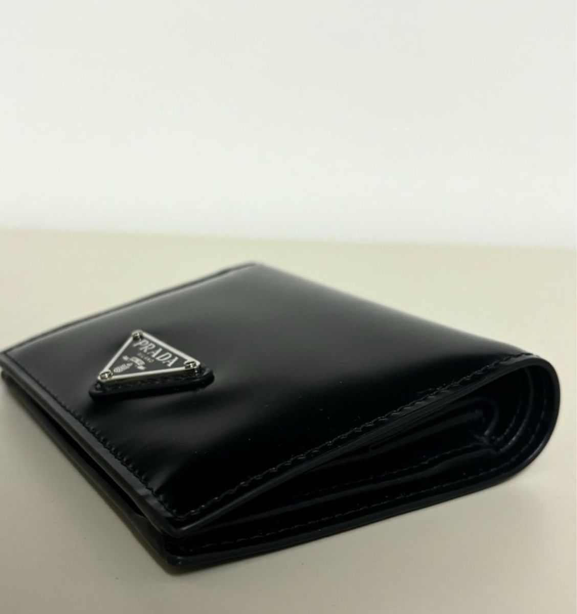 Prada Brieftaschen: PRADA Luxury Leather Wallet (NP 700.-)  – Gebraucht aus Luzern von Swiss-Garage 6
