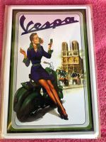 Vespa Piaggio italia Oldtimer pin up