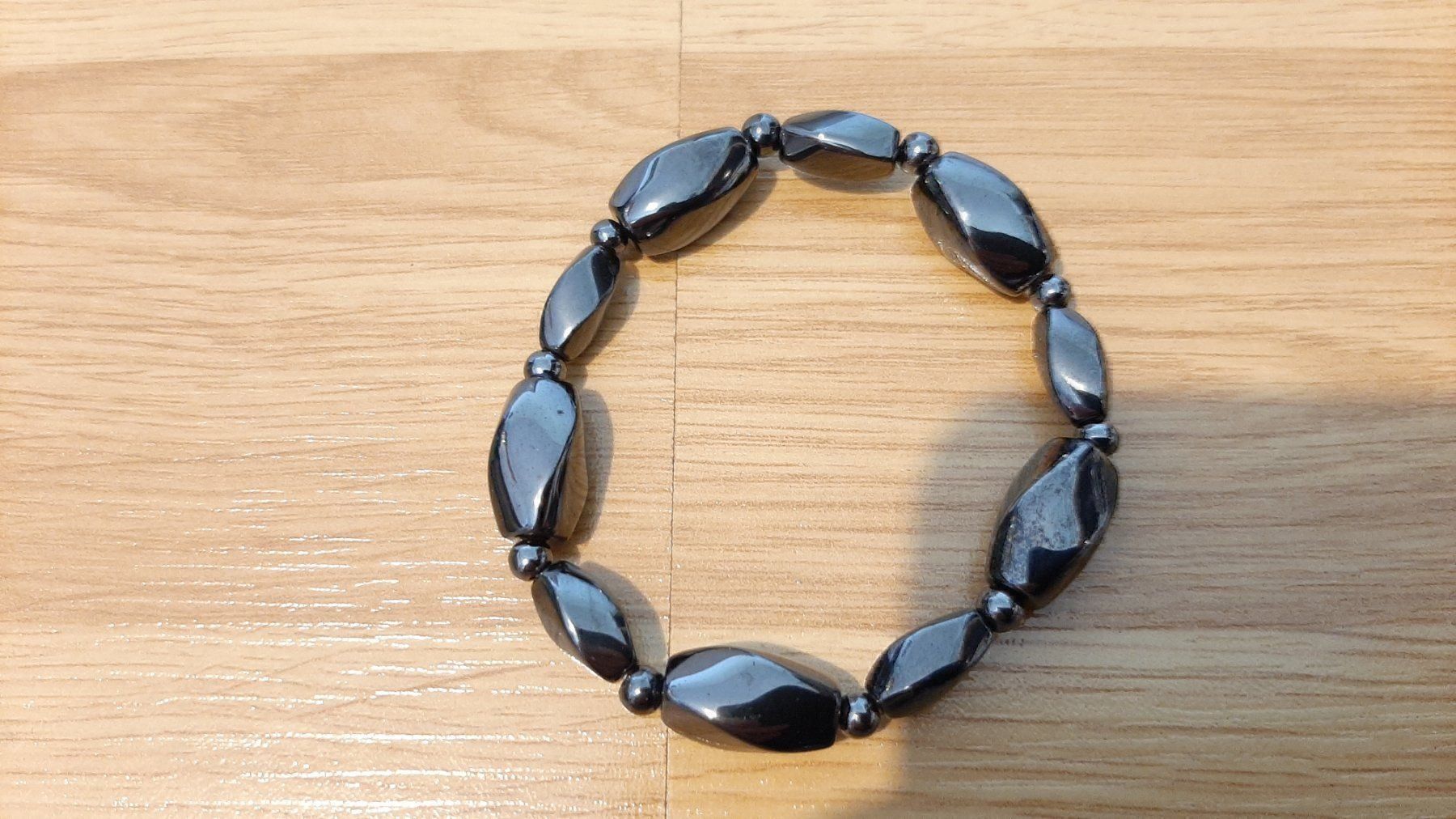 Armbänder & -reifen: Bracelet hématite – Gebraucht aus Pully von bro_n52j 1