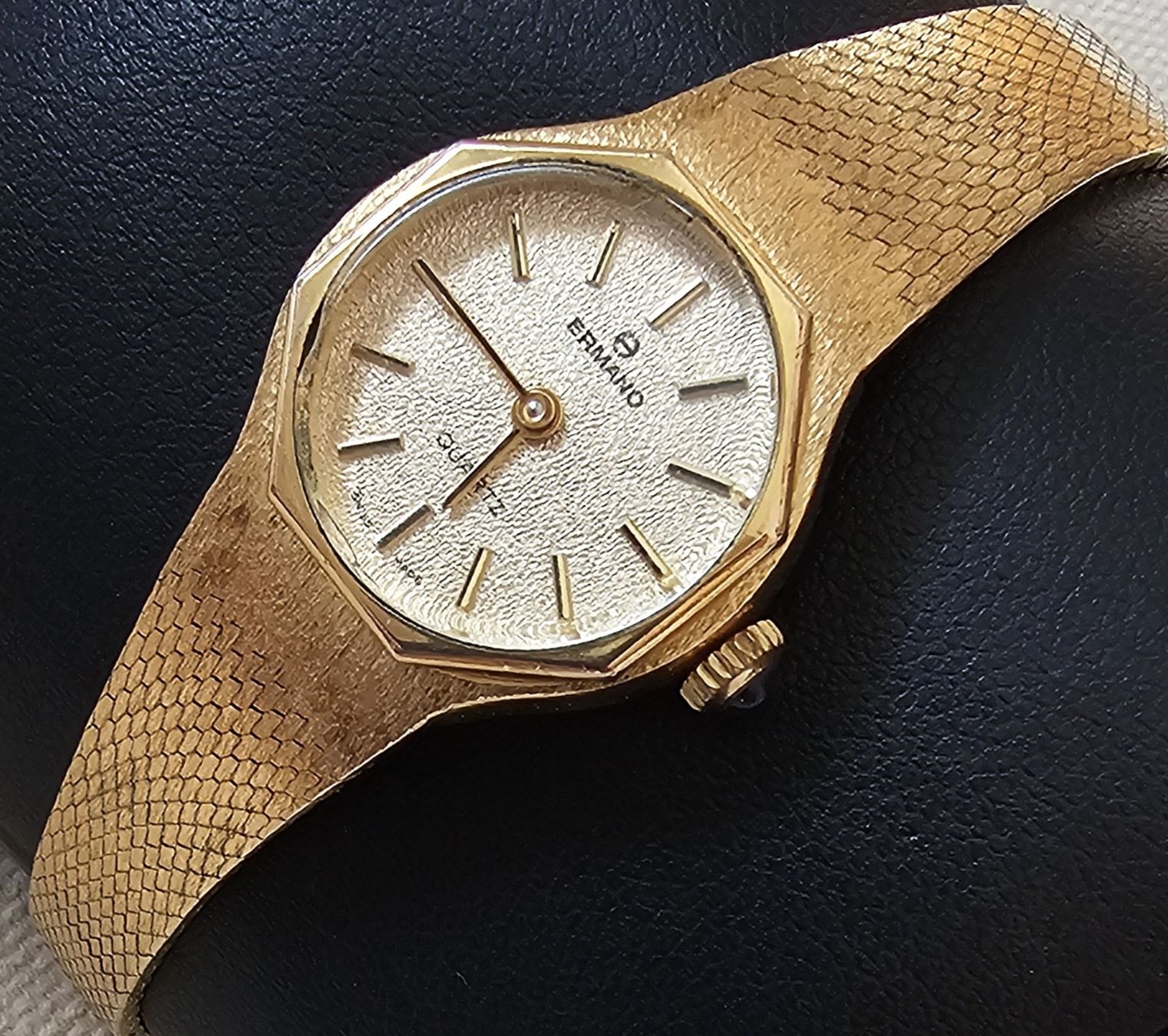 Swiss Orologi: Ermano Vergoldet elegante Damenuhr – Usato da Speicher venduto da Lemore 2