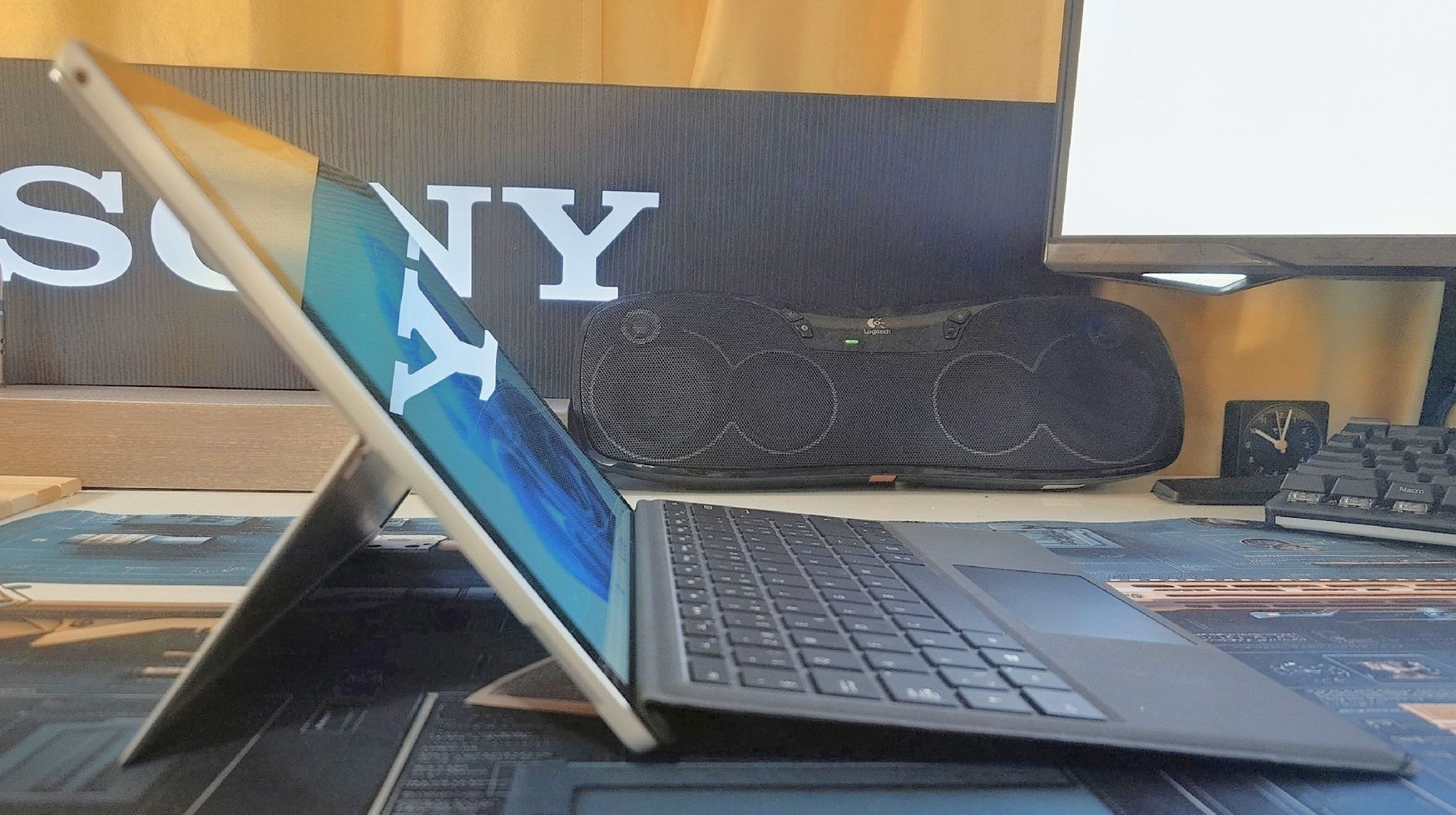 Microsoft Tablet PC: Microsoft Surface Pro 5 | i5 | 8GB | 256GB NVME | Win 11 Pro – Nuovo (secondo la descrizione) da Ennetmoos venduto da Faders 3