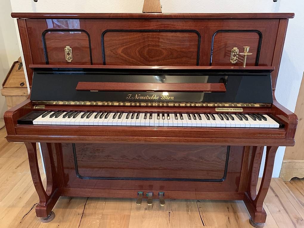 Strumenti musicali: Klavier Mahagoni Wien  – Usato da Vättis venduto da sel_jt92