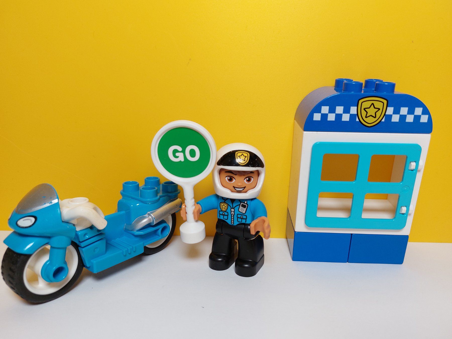 Lego Baukästen: LEGO DUPLO 10900 Polizeimotorrad - Komplett – Gebraucht aus St.Gallen von TinasBauundSpiel