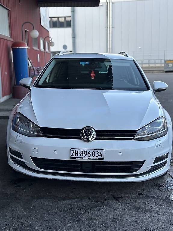VW Autos: VW Golf Variant Weiss Zustand gut – D'occasion à Oberglatt ZH par ali_t8qg 1