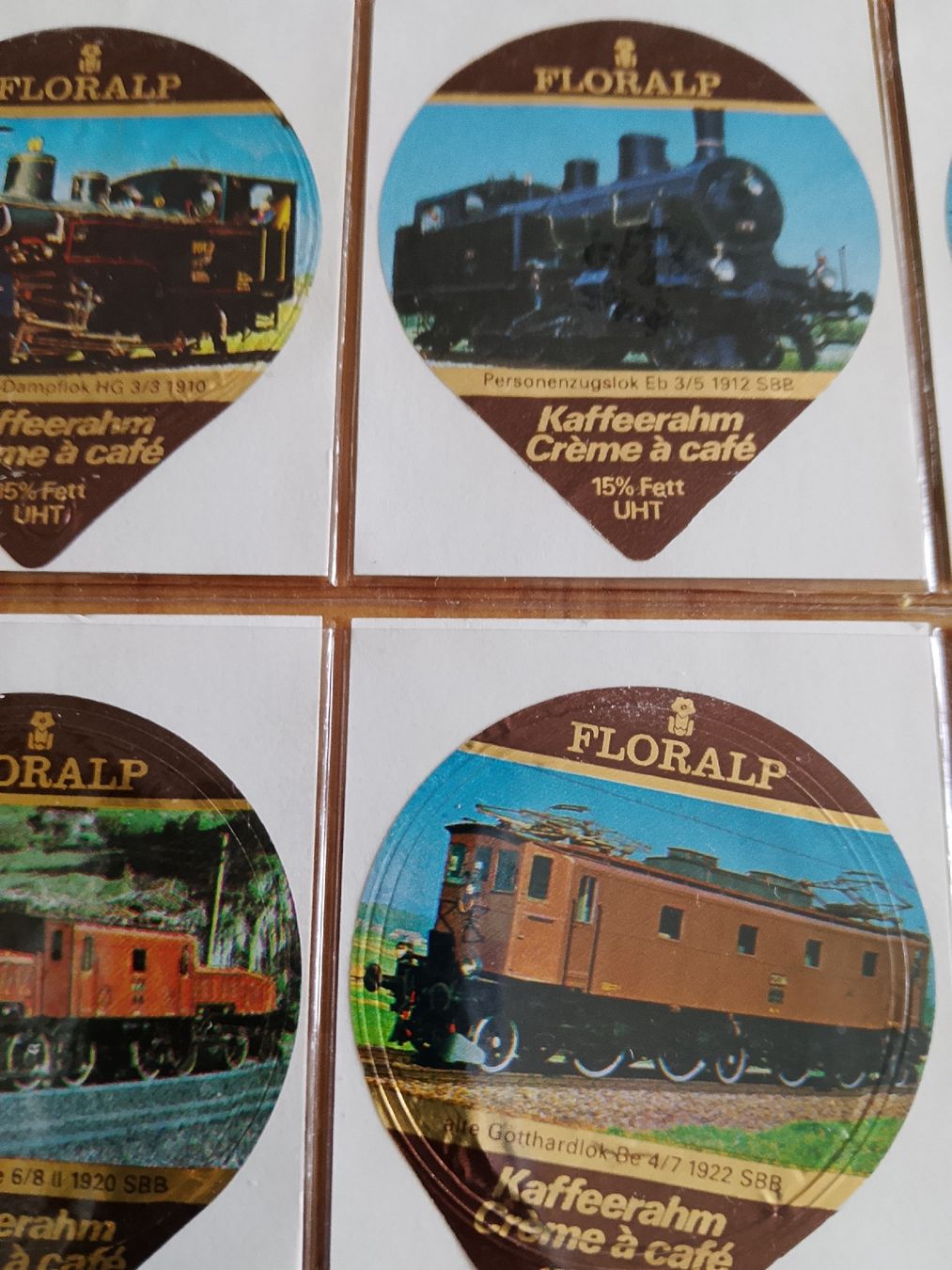 Floralp Kaffeerahmdeckel: Kaffeerahmdeckeli – Gebraucht aus Volken von katz5 6