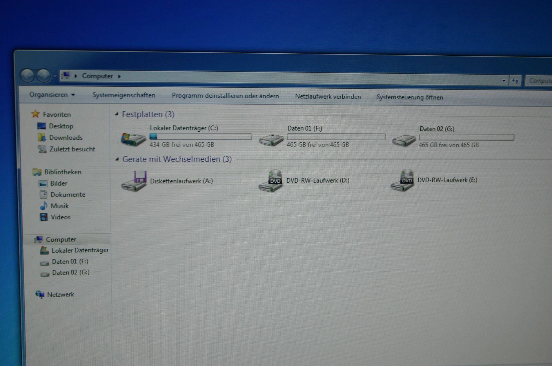 Hewlett Packard PC: HP XW8400 Server-PC mit 2 Prozessoren, Win7, 10 oder Win11 – Usato da Stettlen venduto da Bigjm 5