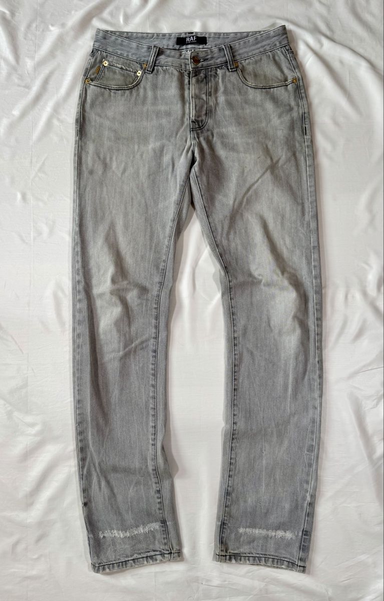 Raf Simons Jeans: Raf Simons Jeans  – Gebraucht aus Pfäffikon ZH von Nataliia.