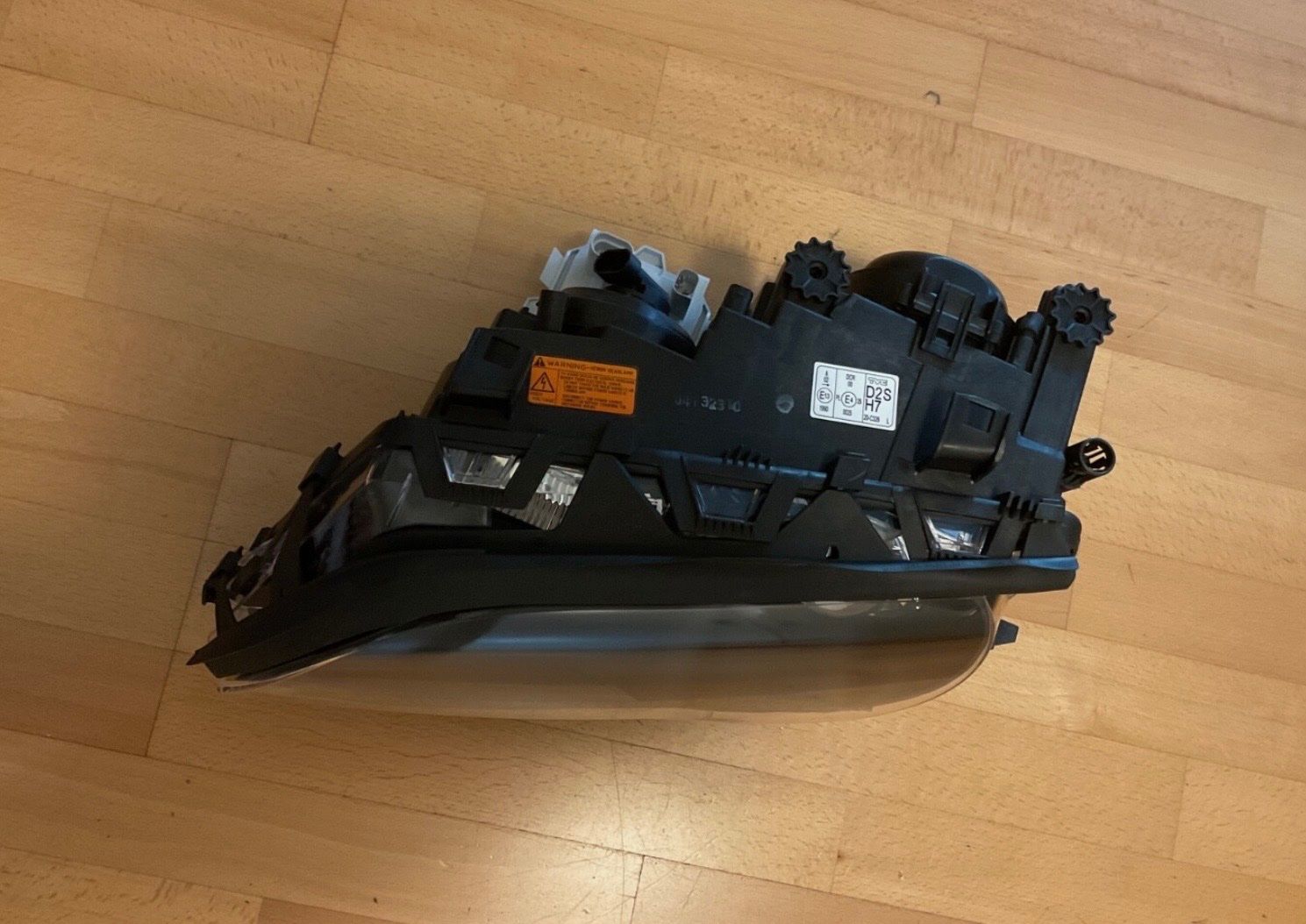 Fari: BMW E46 Xenon Scheinwerfer - neu, original verpackt – Nuovo e nell'imballaggio originale da Kaisten venduto da ren_db66 1
