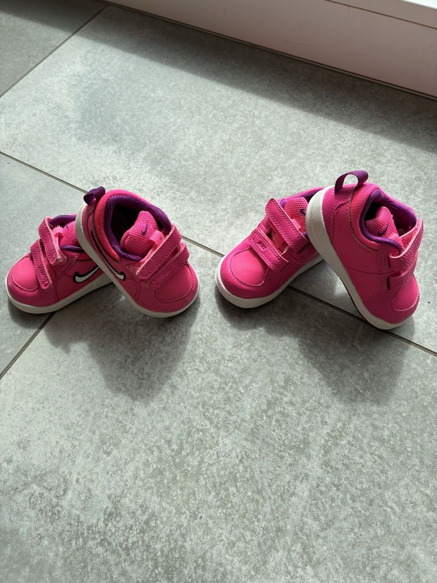 Nike Scarpe per ragazzi: Baskets Nike Bébé – Nuovo (secondo la descrizione) da Courgenay venduto da hertzogg 4