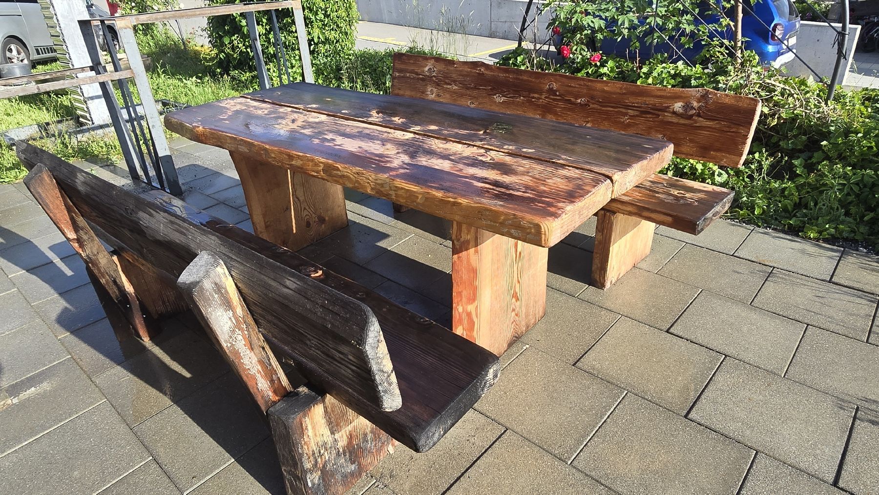 Set di tavolo e panche: Tisch und zwei Sitzbänke Garten – Usato da Einsiedeln venduto da gsundundmunter 6