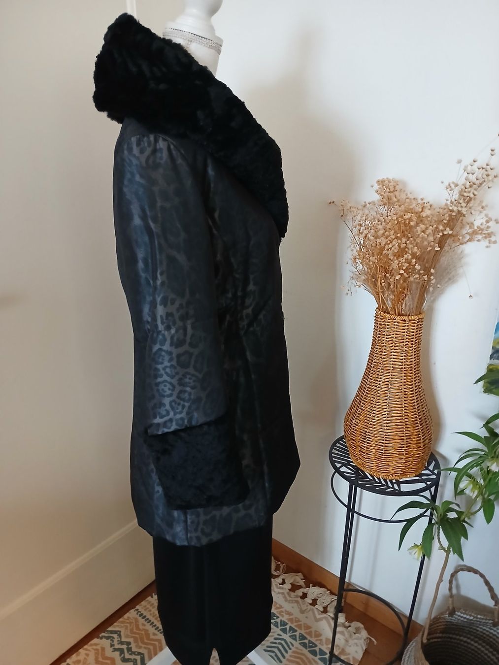 Giacche: Winter Jacke mit Echtpelz Kragen – Nuovo (secondo la descrizione) da Luzern venduto da Tavolna 4