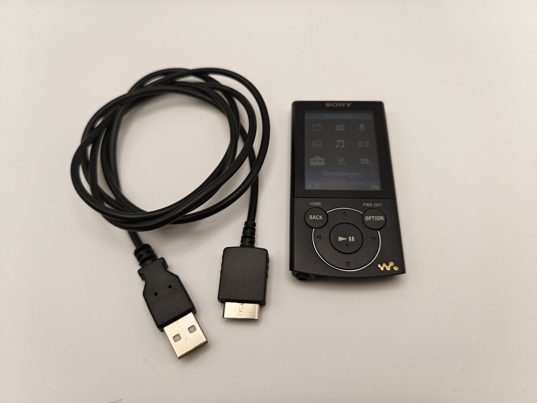 Sony Lettore multimediale portatile: Sony Walkman NWZ-E443 MP3 Player inkl. USB Kabel – Usato da Thun venduto da Kankii 4