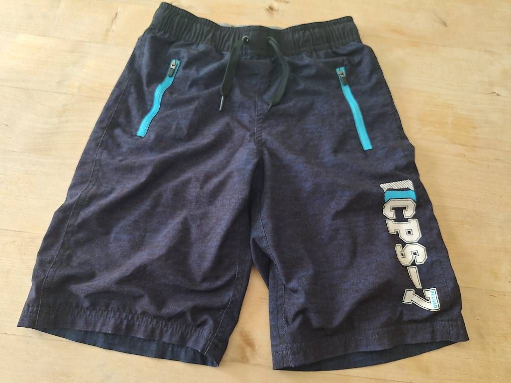 Badehosen: Badeshorts Gr.140 – Gebraucht aus Seewis-Dorf von GAGAGAGSGAGA