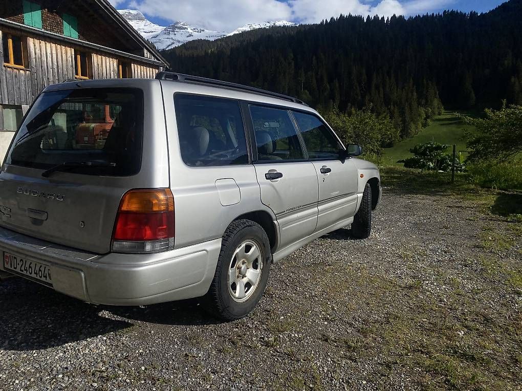 Subaru Automobili: Subaru Forester Turbo Manuelle – Usato da Les Diablerets venduto da gen_t5qf 2